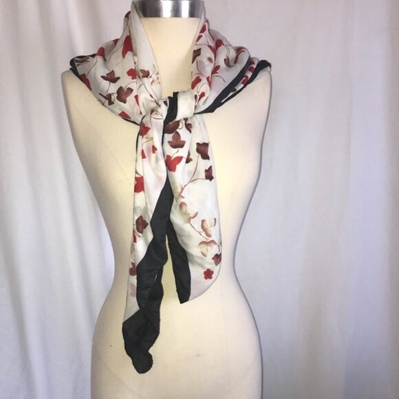 Red & black Square leaf scarf - Picture 3 of 3